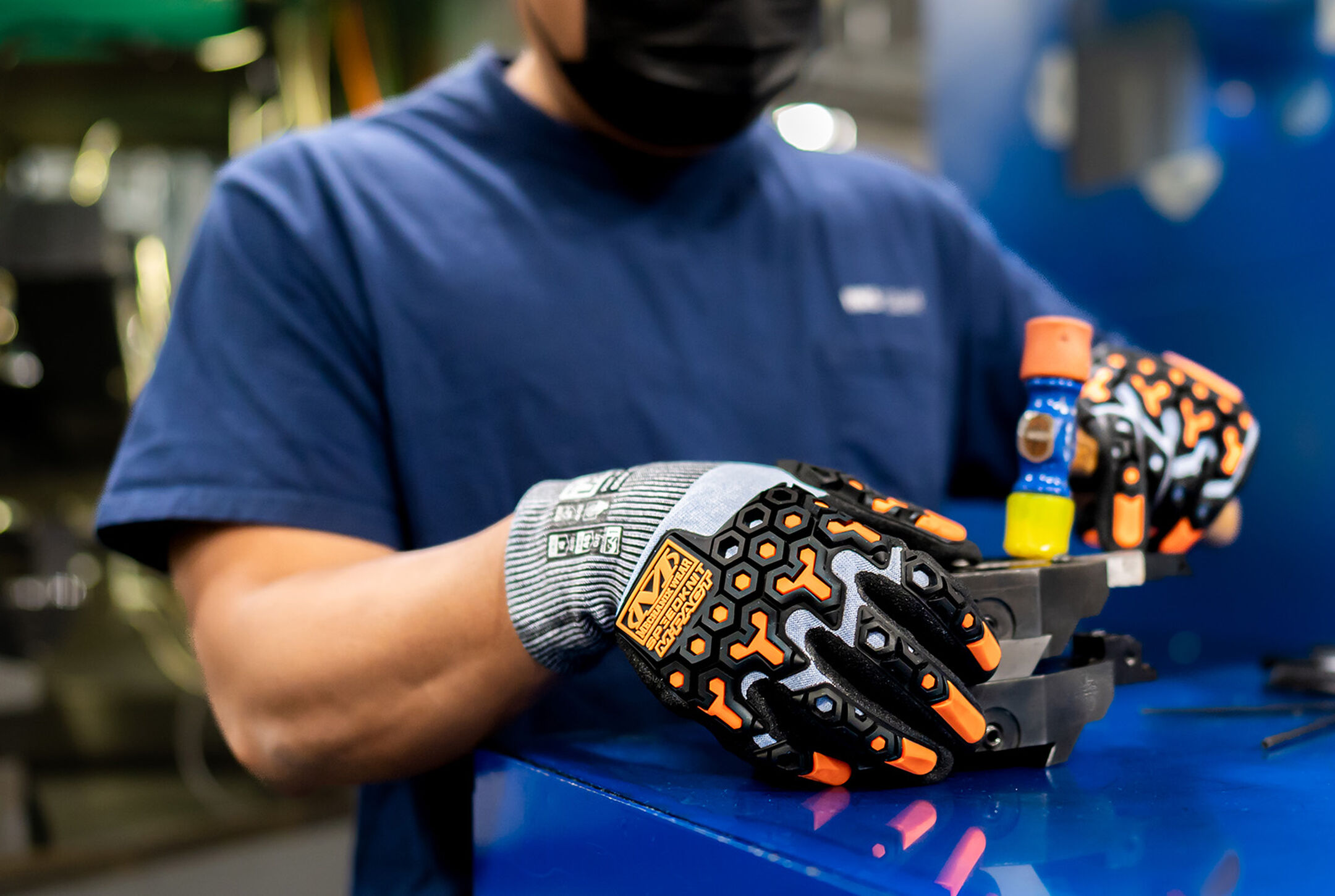 ②XL Supreme IRAK Mechanix Work Gloves